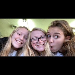 Meet your Posher, Hailey